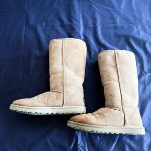 UGG Classic 5815 Chestnut Shearling Lined Boots-Size 8